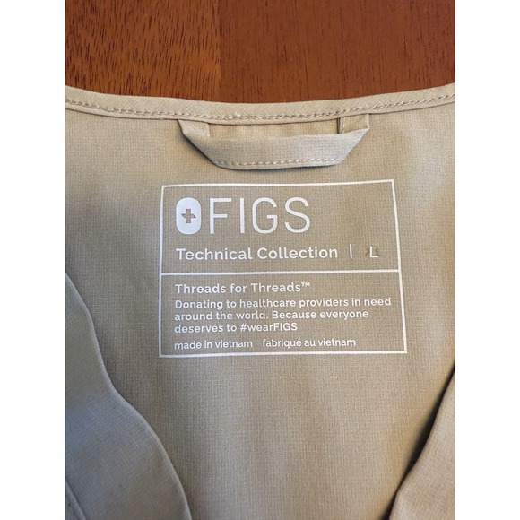 FIGS Scrub Top Women's Large Light Oak Fionlite Catarina W21SW1054 Nurse Medical - Picture 6 of 8